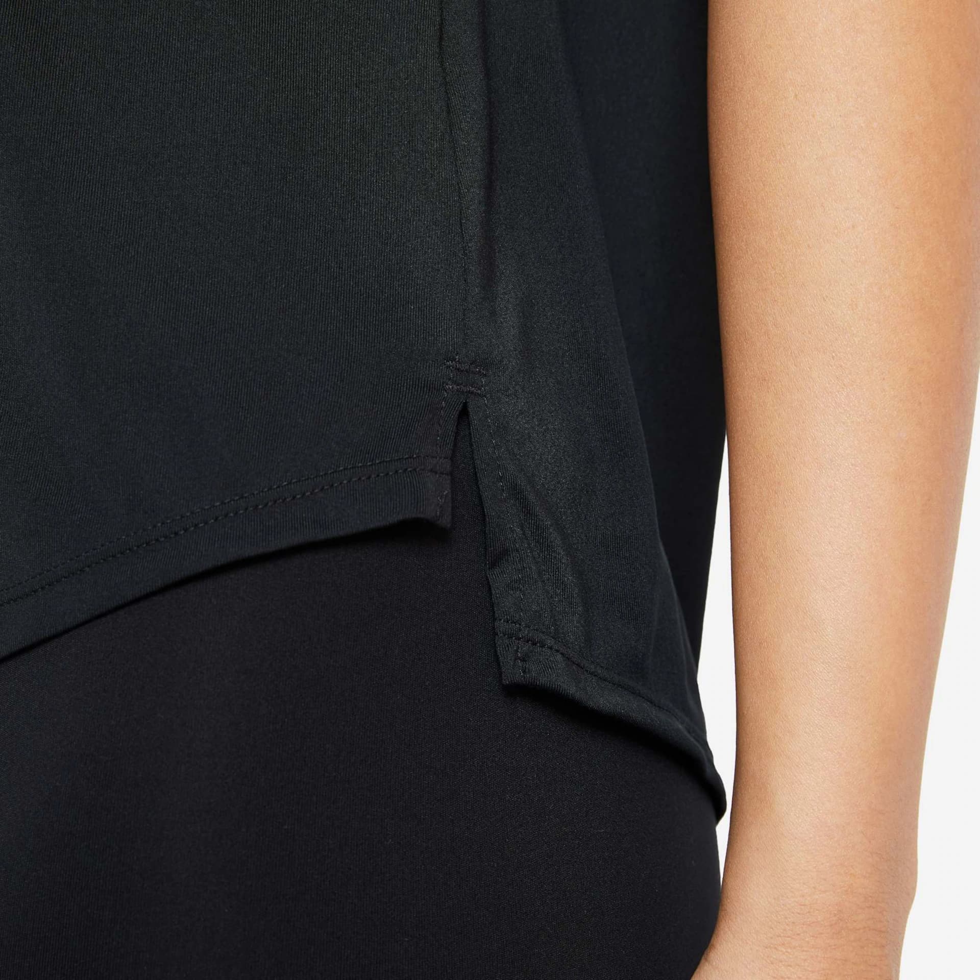 Regata Nike Dri-FIT One, cor preto, detalhe da barra