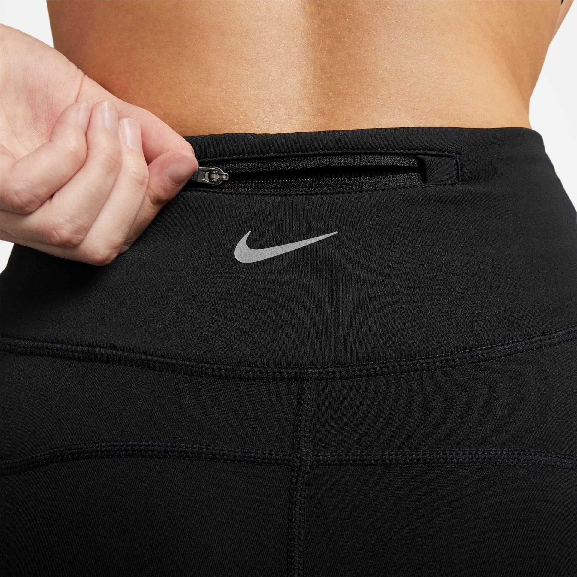 Legging Nike Fast, cor preto, detalhe do cós