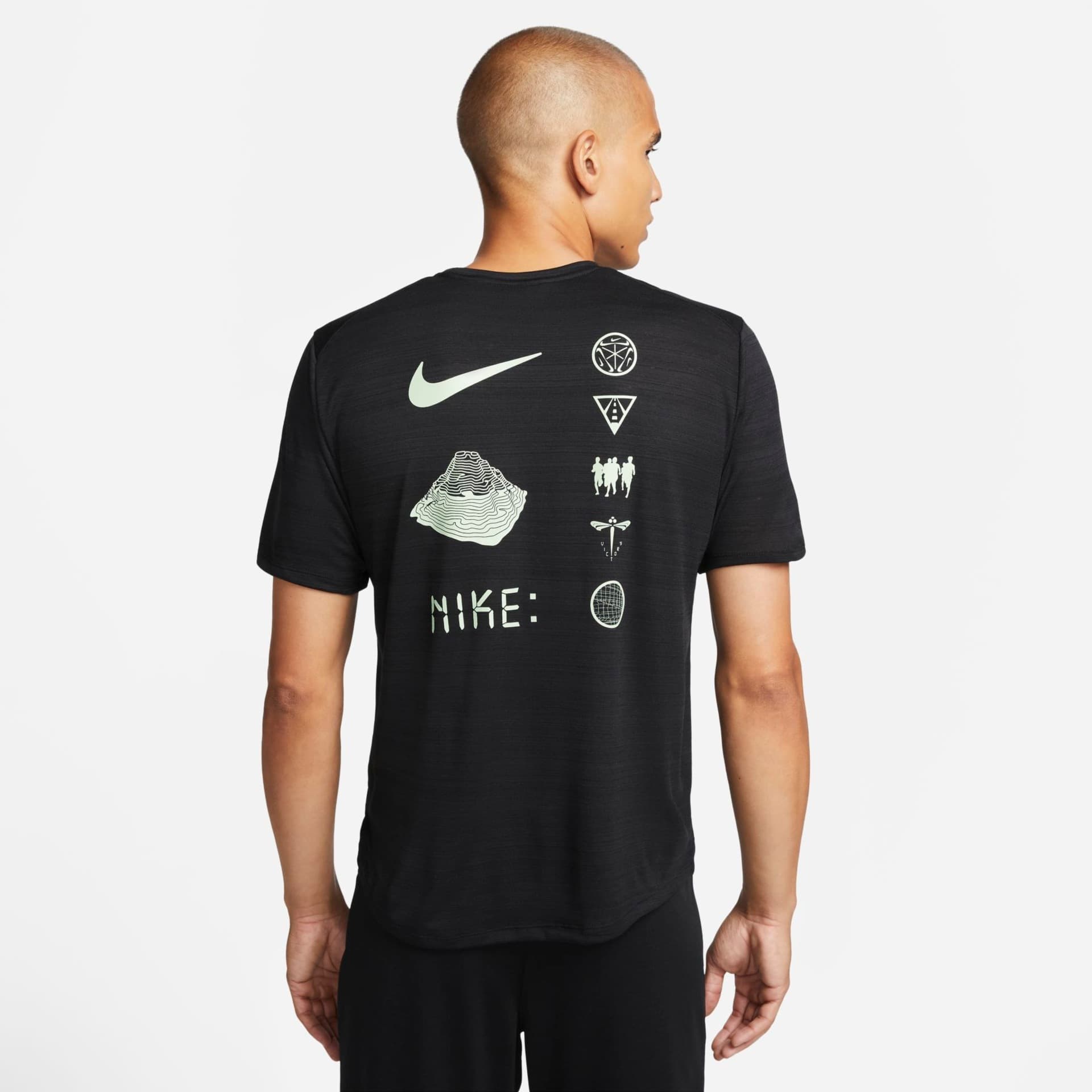 Camiseta Nike Dri-FIT Miler, cor preto, vista traseira