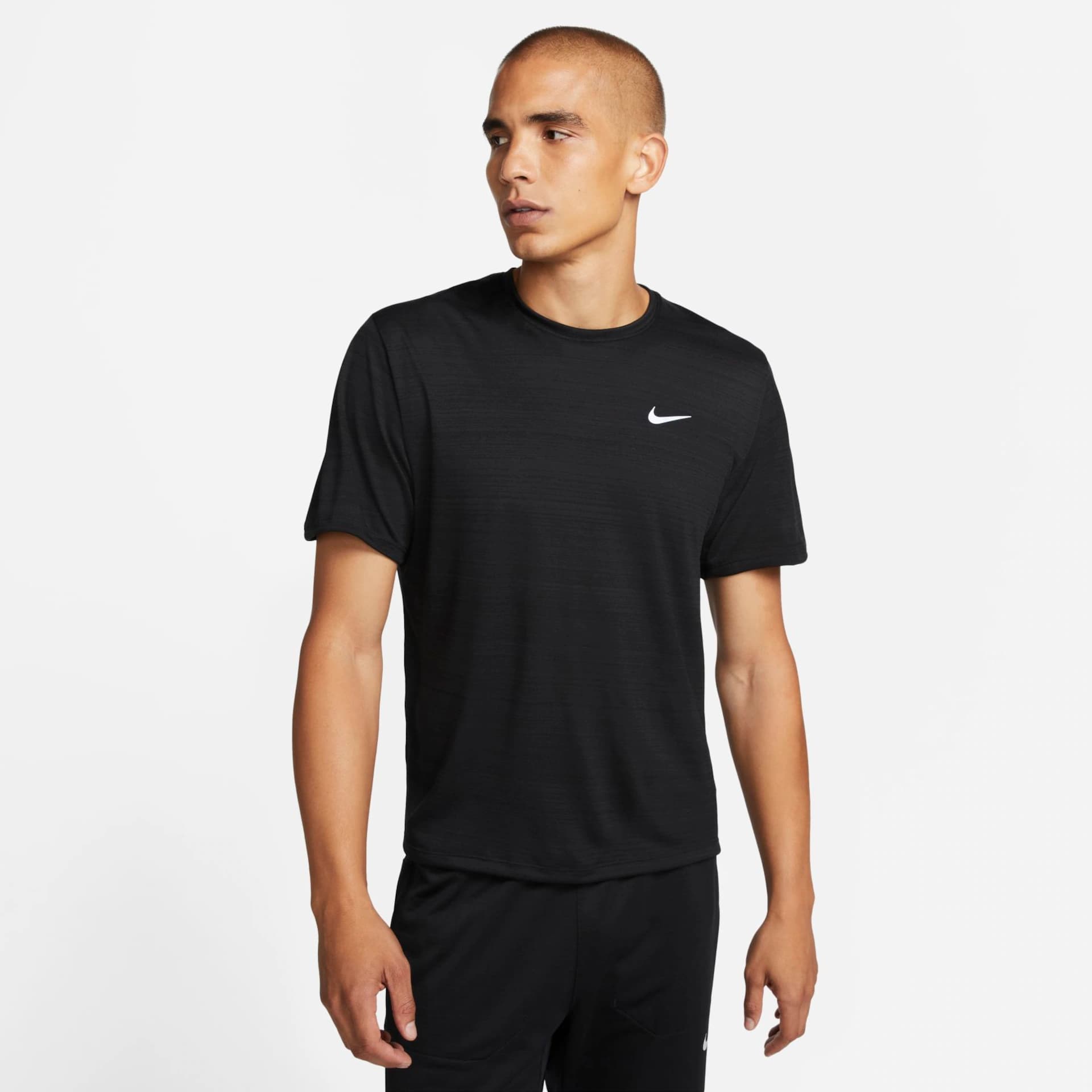 Camiseta Nike Dri-FIT Miler