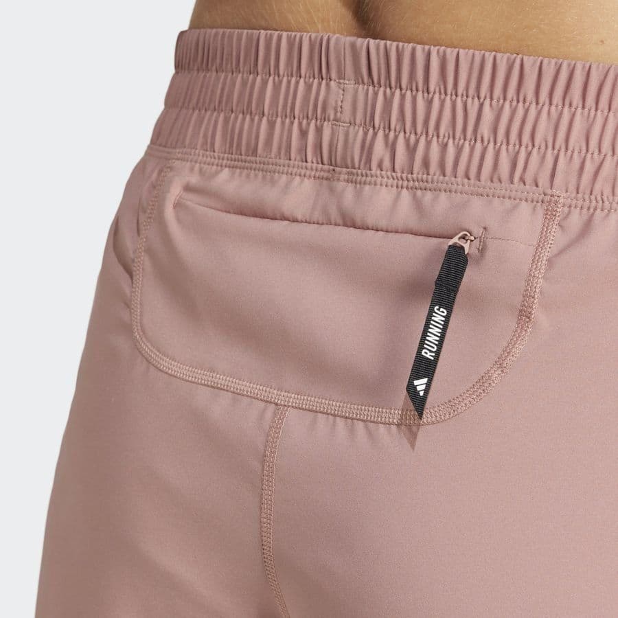 Shorts Adidas Own the Run, cor rosa, detalhe do cós