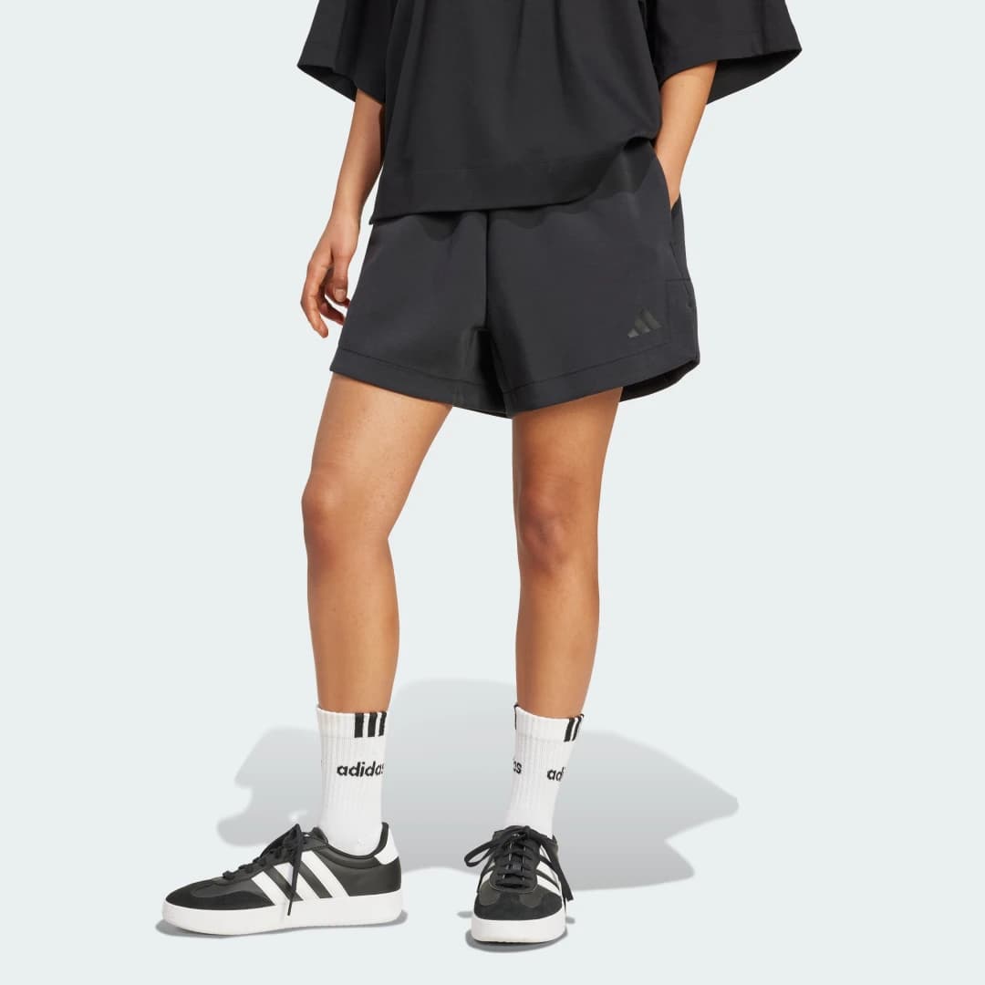Shorts Folgado Soft Lux Mulher adidas · Preto