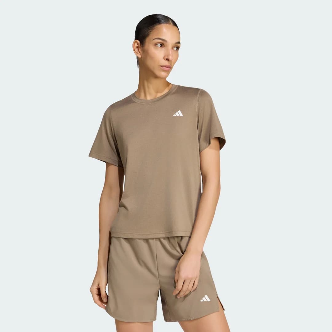 Camiseta Gola Careca Workout Essentials Mulher adidas · Bege